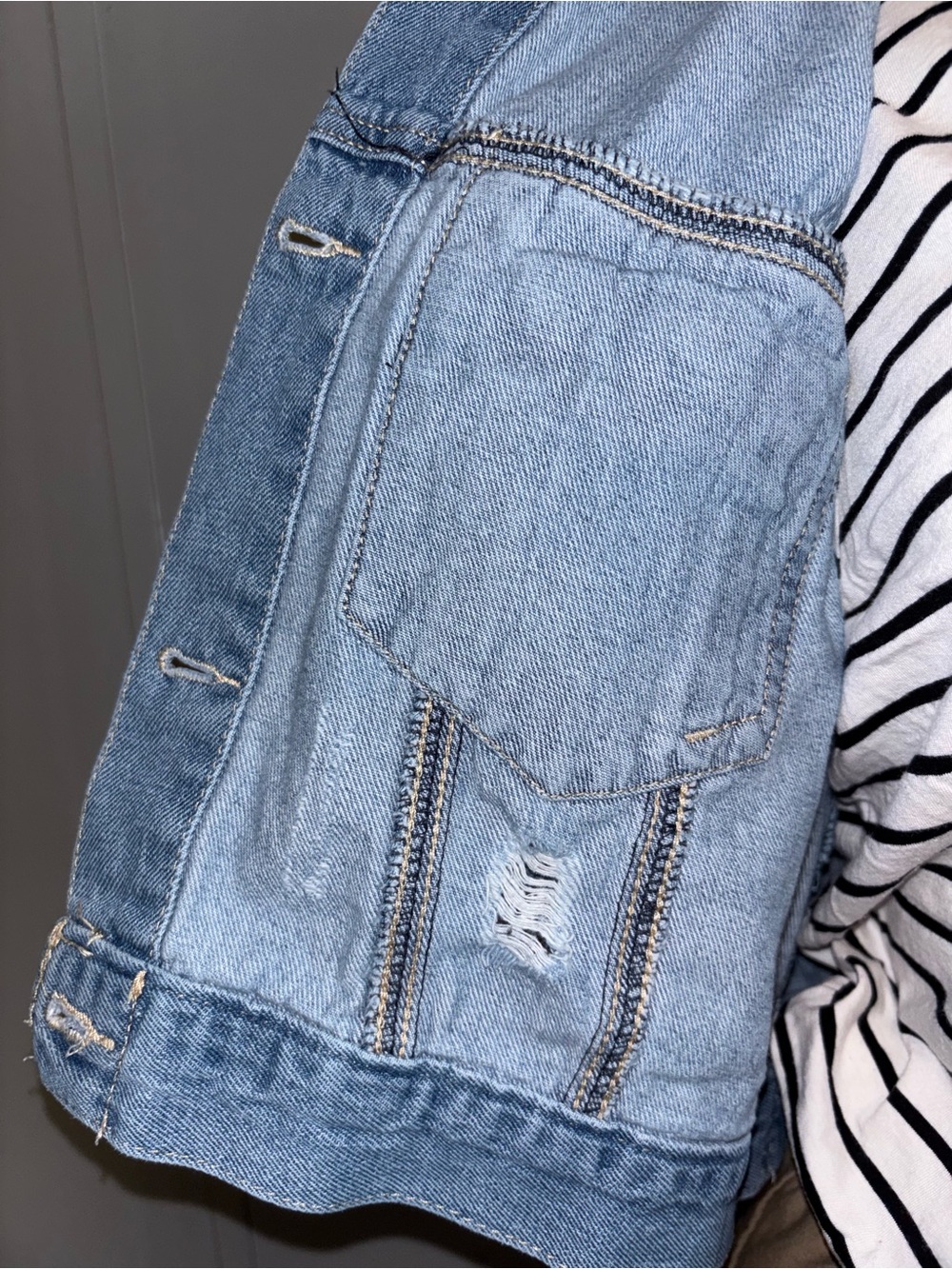 Cropped Light Blue Denim Jacket - Short Sleeve Jean Jacket - Picture 10 of 11